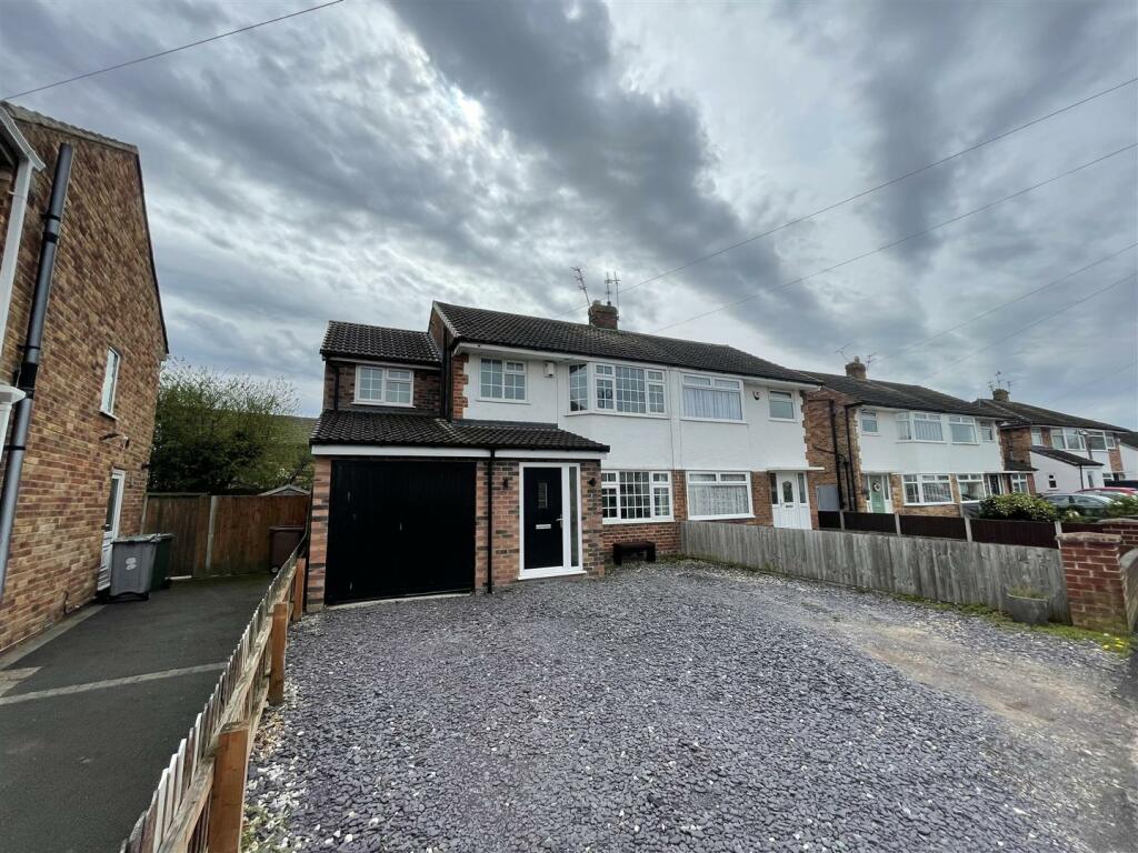 4 bedroom semidetached house for sale in Springfield Avenue, West Kirby, Wirral, CH48
