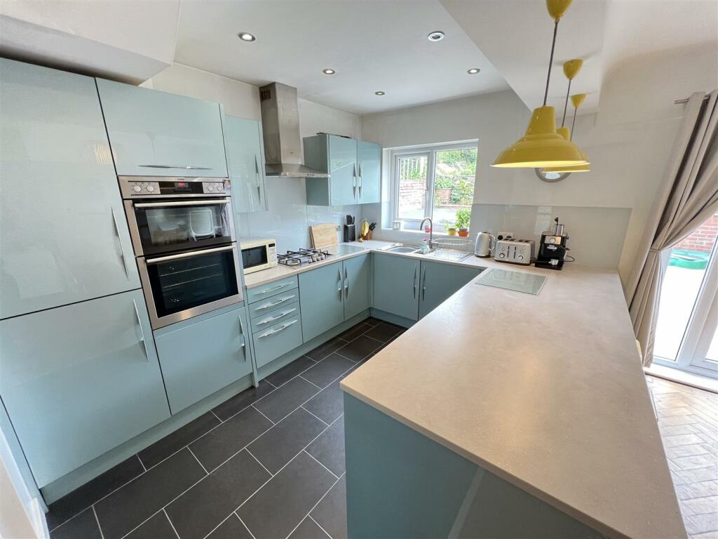 Additional property image - Kylemore Drive, Pensby, Wirral