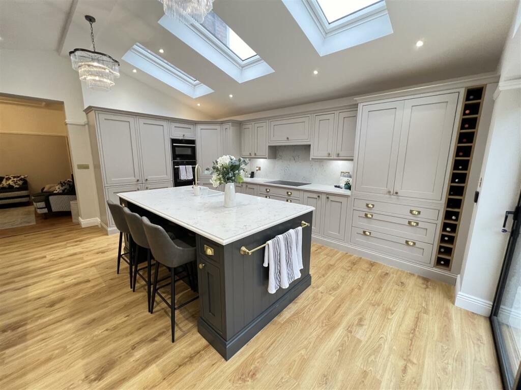 Additional property image - Dee Park Road, Gayton, Wirral