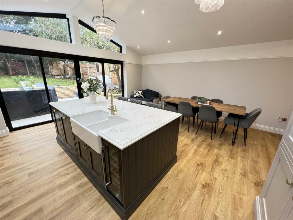 Additional property image - Dee Park Road, Gayton, Wirral