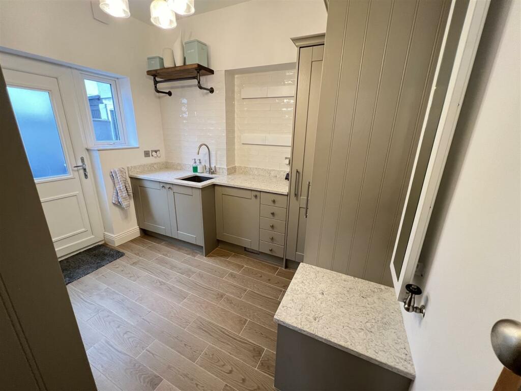 Additional property image - Dee Park Road, Gayton, Wirral