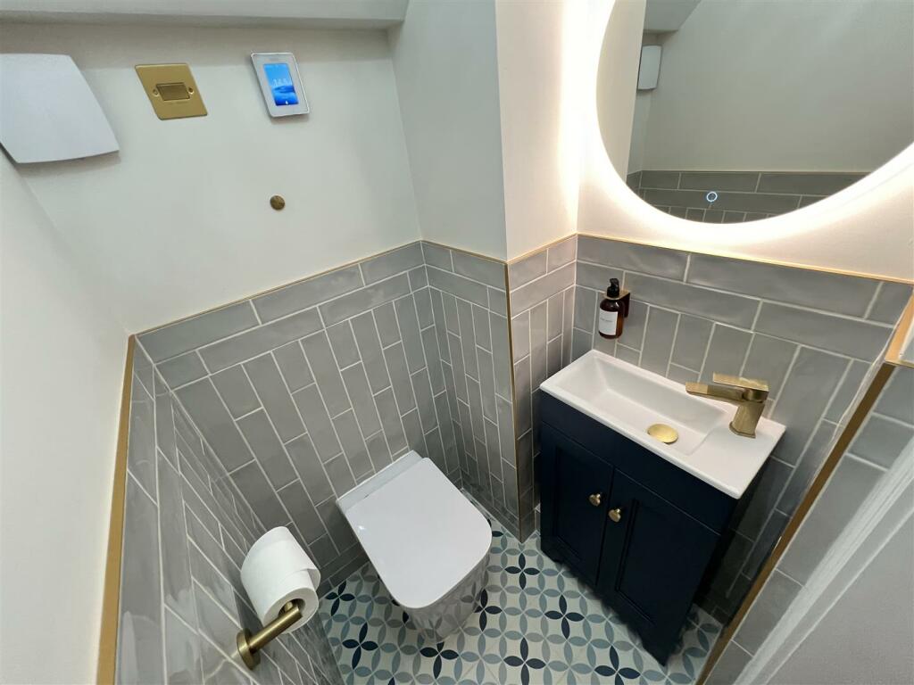 Additional property image - Dee Park Road, Gayton, Wirral