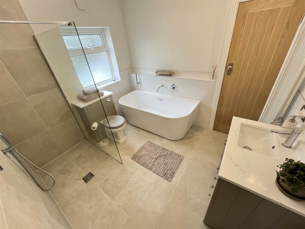 Additional property image - Dee Park Road, Gayton, Wirral