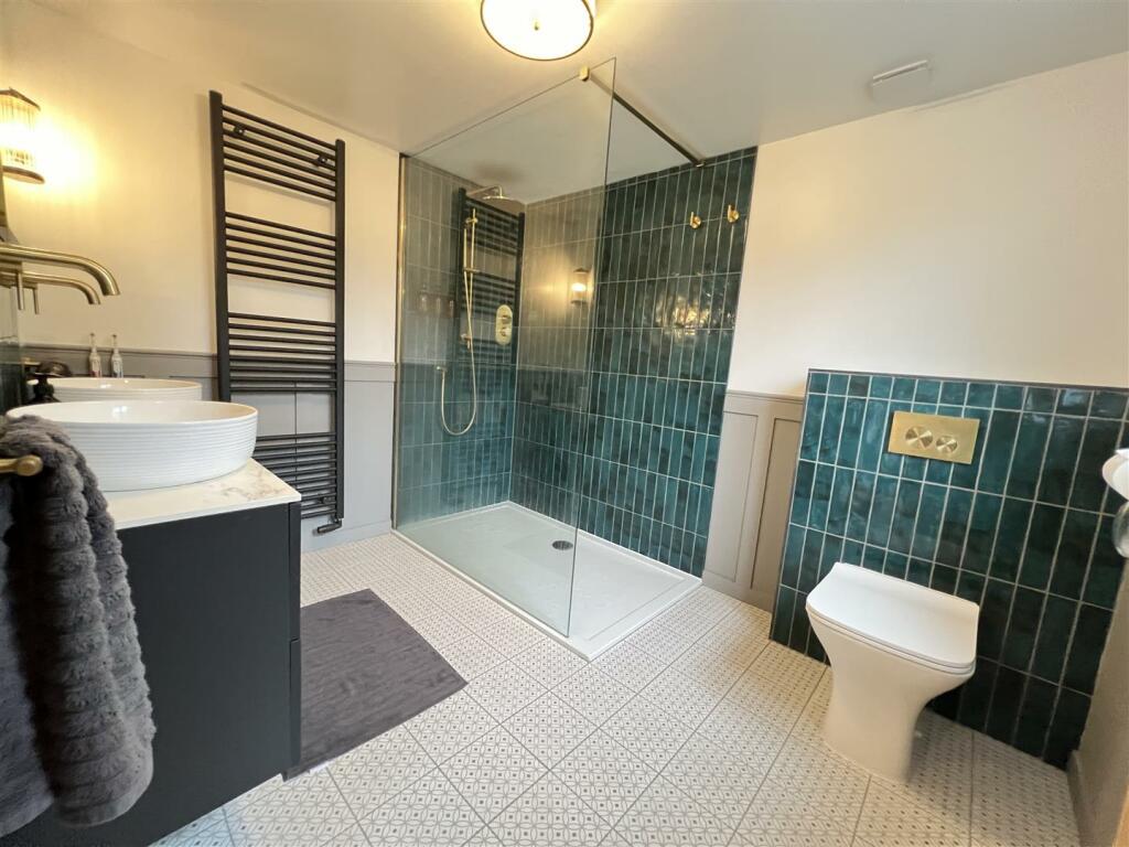 Additional property image - Dee Park Road, Gayton, Wirral