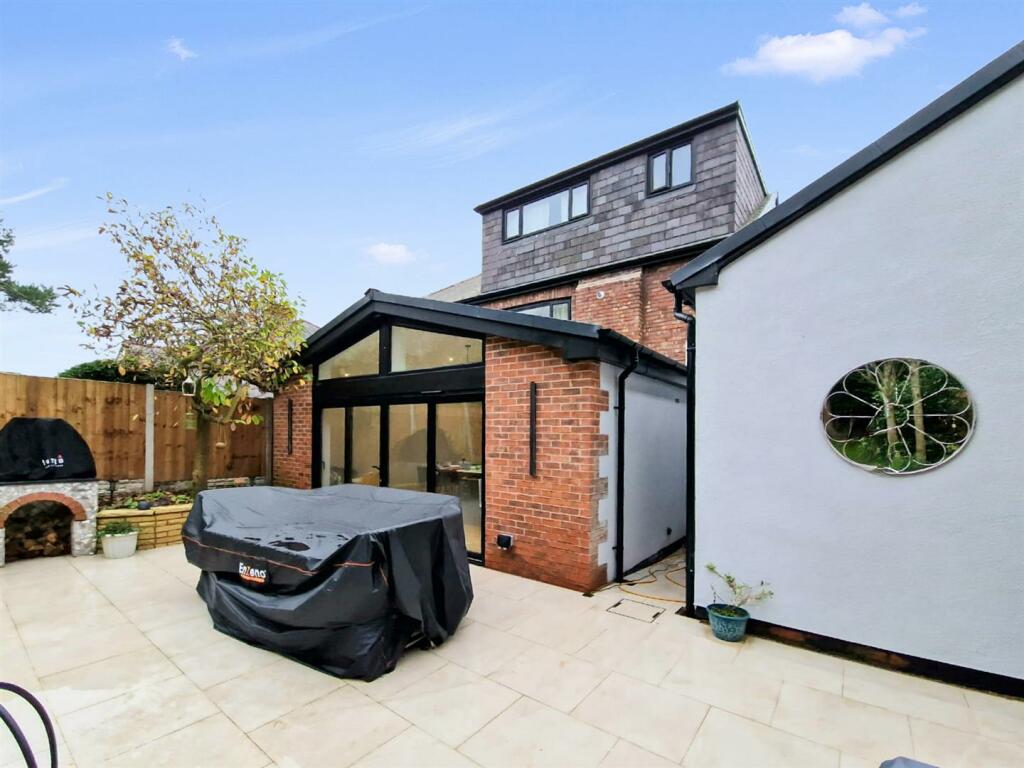Additional property image - Dee Park Road, Gayton, Wirral
