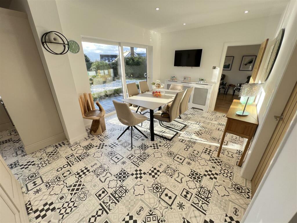 Additional property image - Gayton Road, Heswall, Wirral