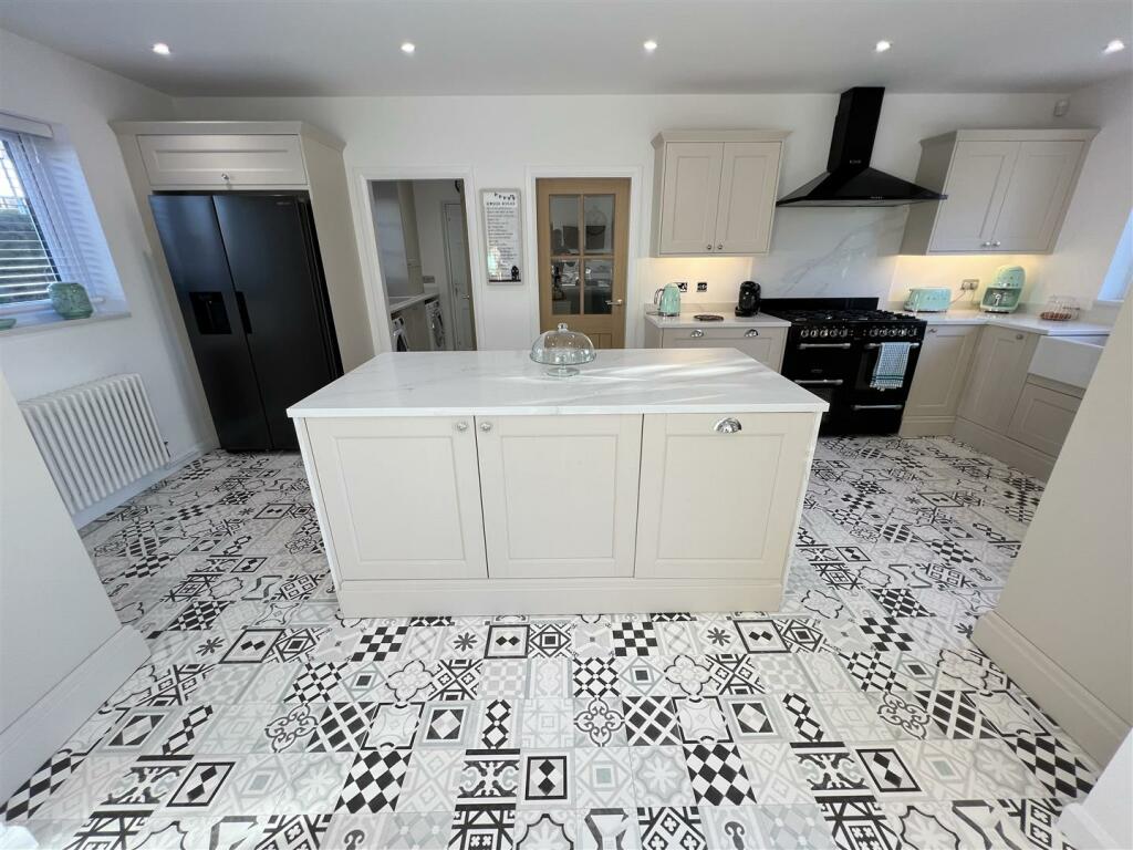 Additional property image - Gayton Road, Heswall, Wirral