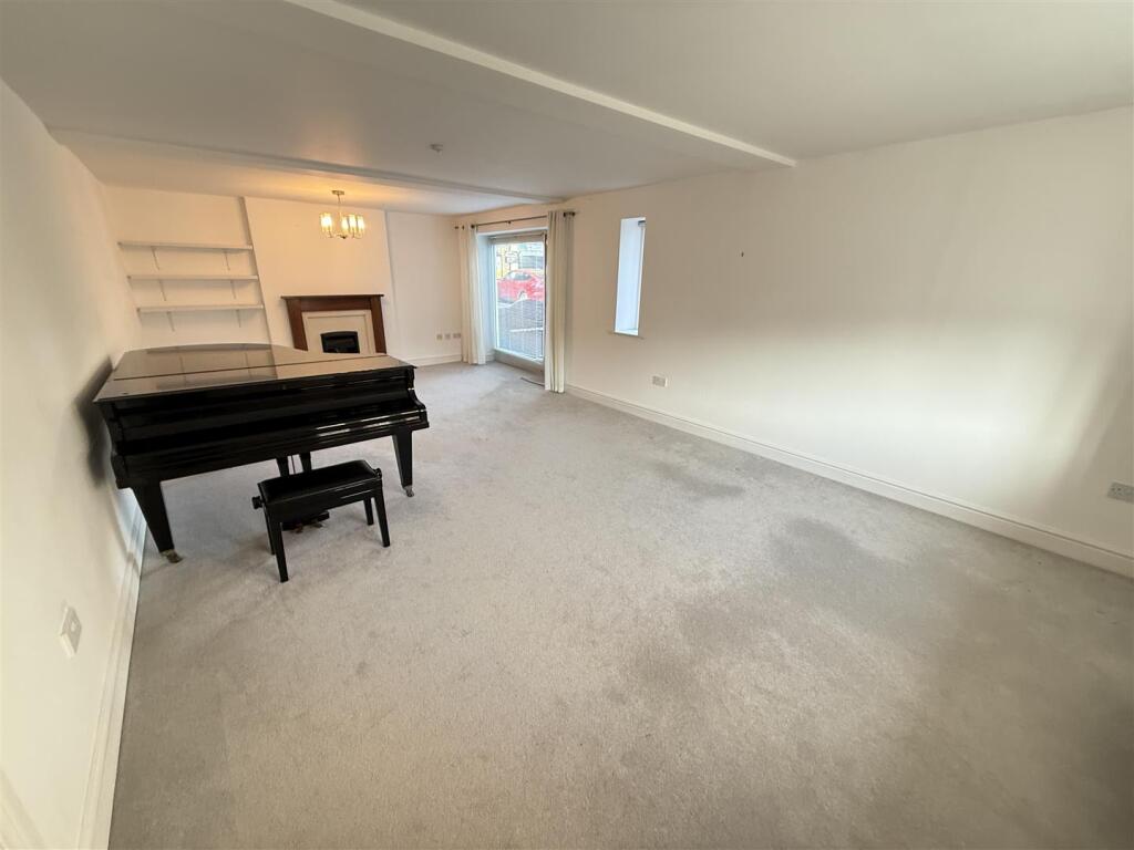 Additional property image - Lydiate Farm, The Lydiate, Heswall