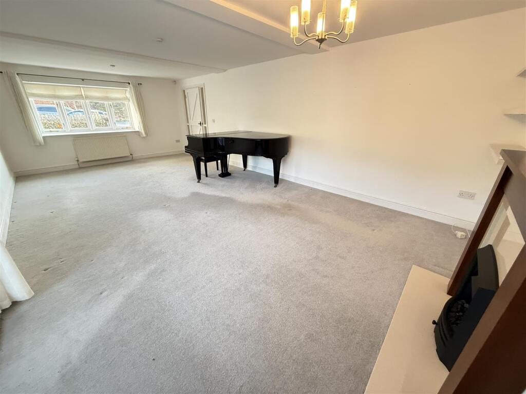 Additional property image - Lydiate Farm, The Lydiate, Heswall