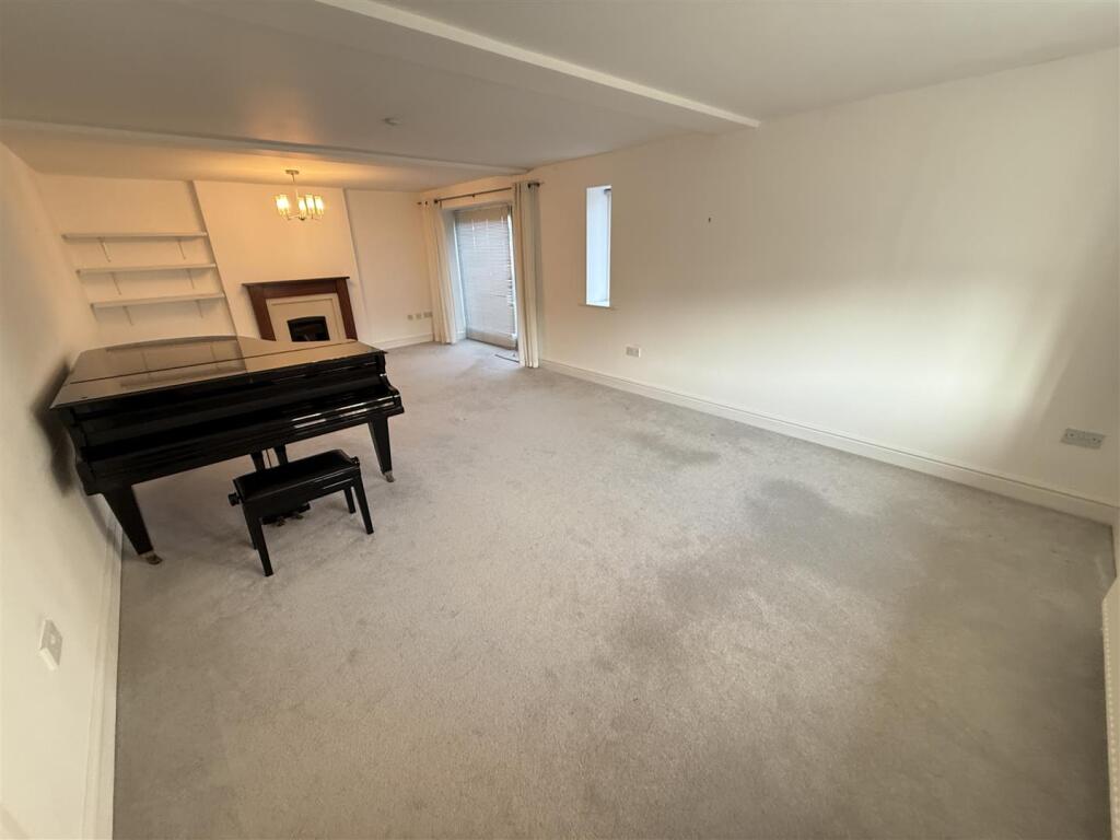 Additional property image - Lydiate Farm, The Lydiate, Heswall