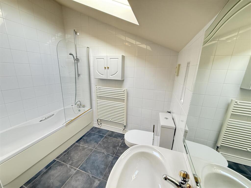 Additional property image - Lydiate Farm, The Lydiate, Heswall