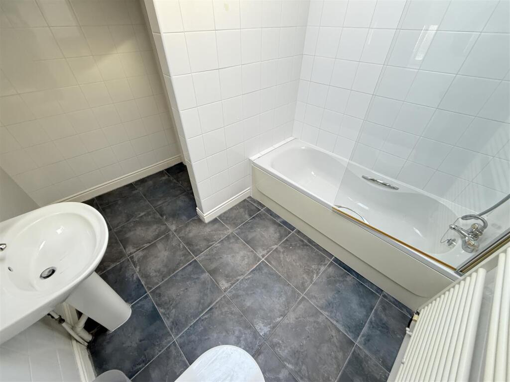Additional property image - Lydiate Farm, The Lydiate, Heswall