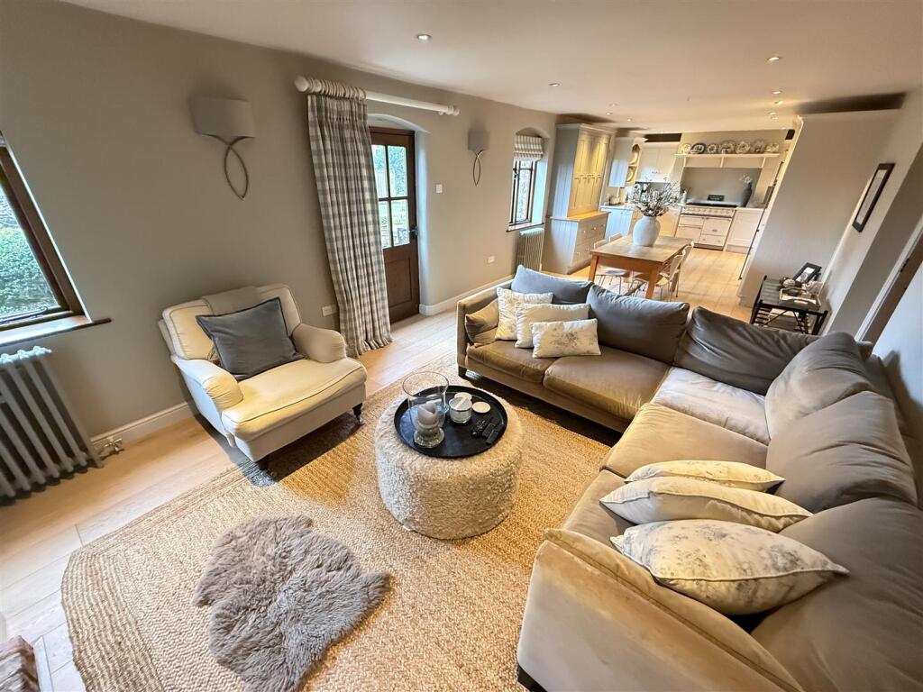 Additional property image - Little Gayton Farm, Gayton Farm Road, Heswall