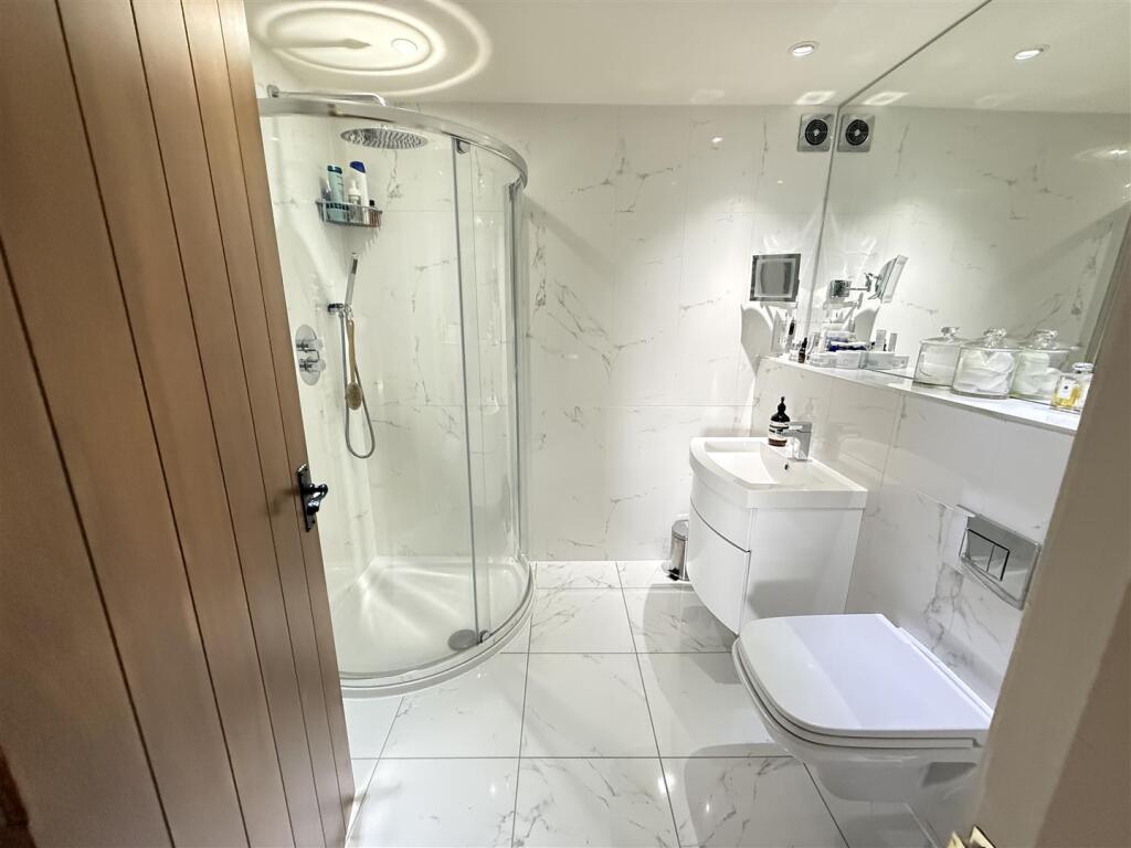 Additional property image - Little Gayton Farm, Gayton Farm Road, Heswall