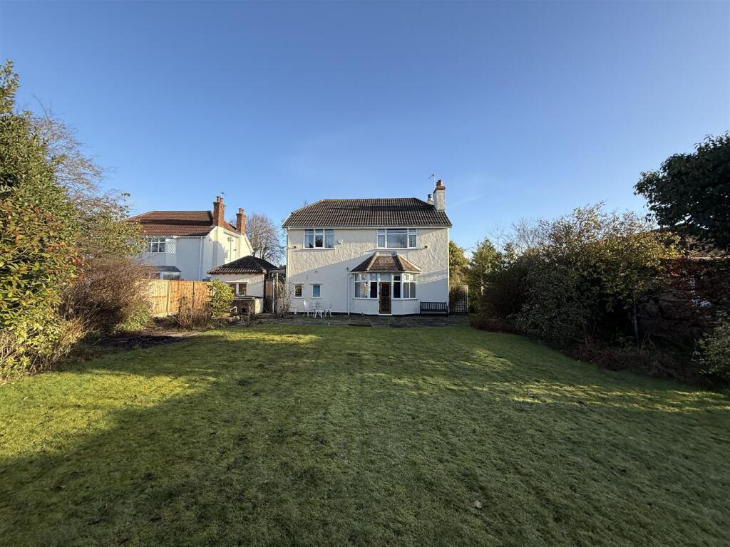 Additional property image - Kingsway, Heswall, Wirral