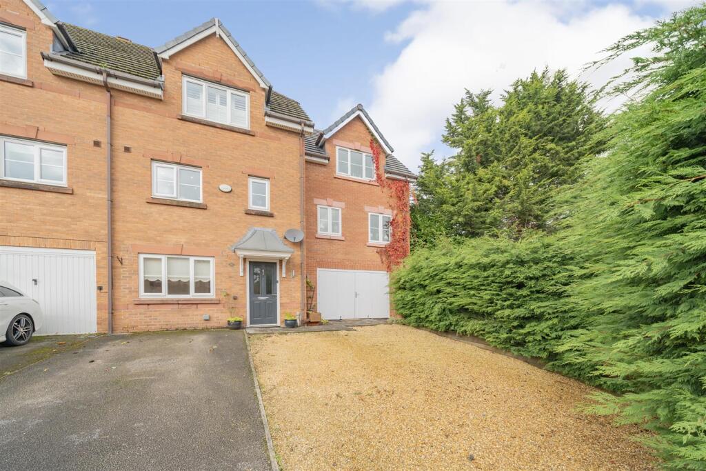 Main image of property: East O' Hills Close, Heswall, Wirral