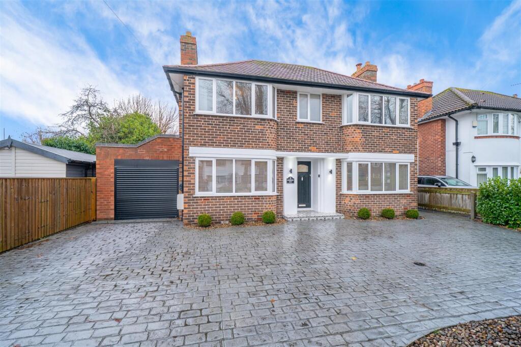 Main image of property: Woodkind Hey, Spital