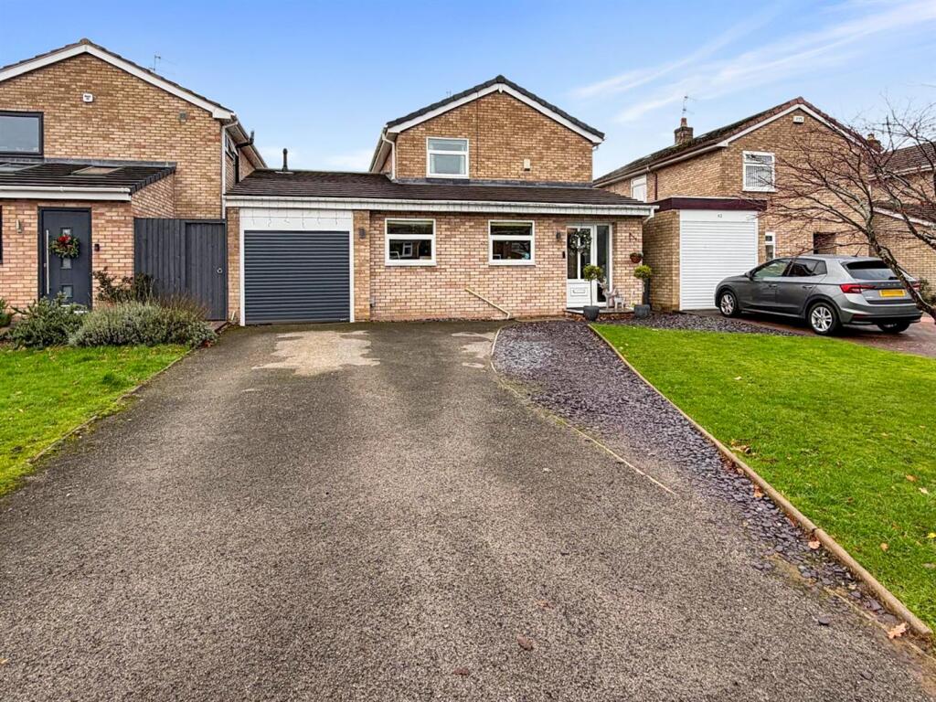 Main image of property: Dibbins Hey, Wirral
