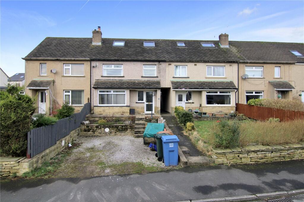 4 bedroom terraced house for sale in Washburn Drive, Glusburn, BD20