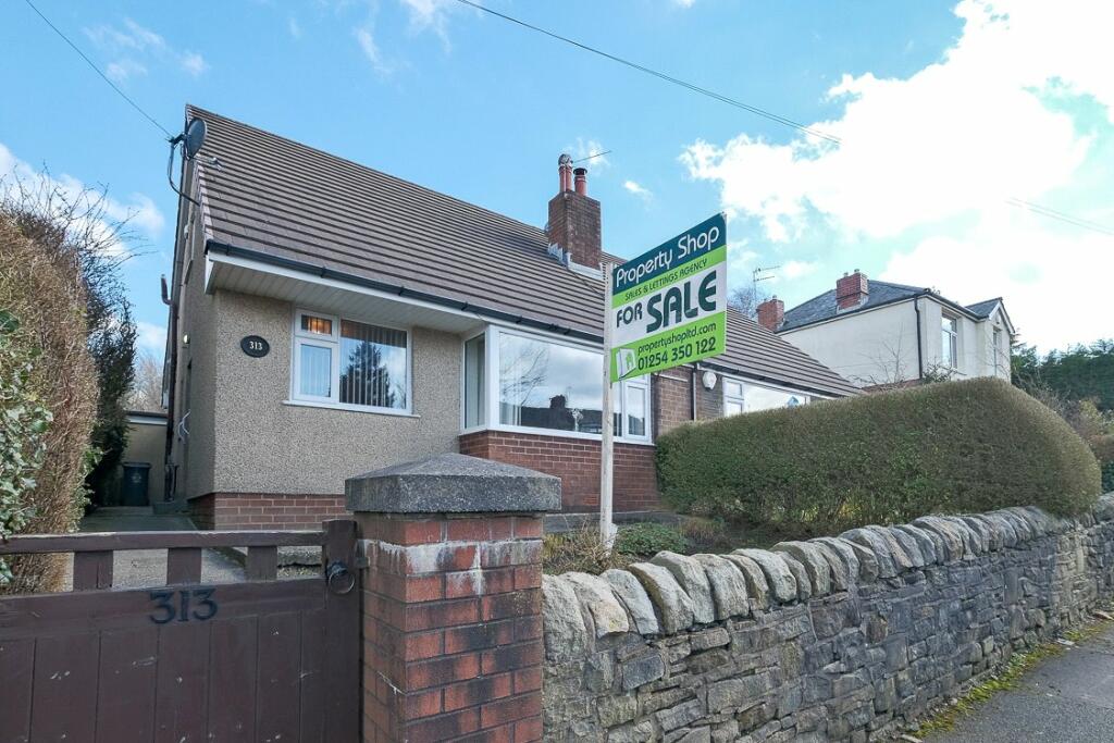3 bedroom bungalow for sale in Willows Lane, Accrington, Lancashire, BB5