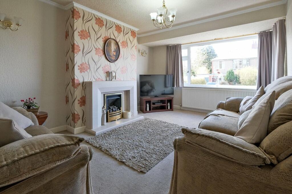 3 bedroom bungalow for sale in Willows Lane, Accrington, Lancashire, BB5