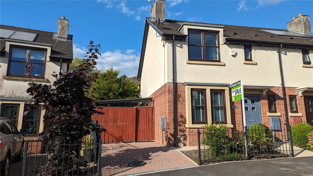 3 bedroom semidetached house for sale in Petre Wood Crescent, Langho
