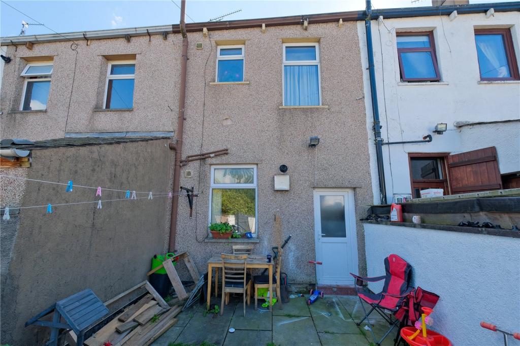 2 bedroom terraced house for sale in Albert Street, Oswaldtwistle