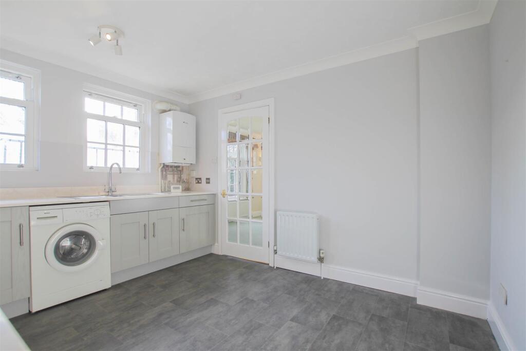 Additional property image - Stephen Neville Court, Saffron Walden