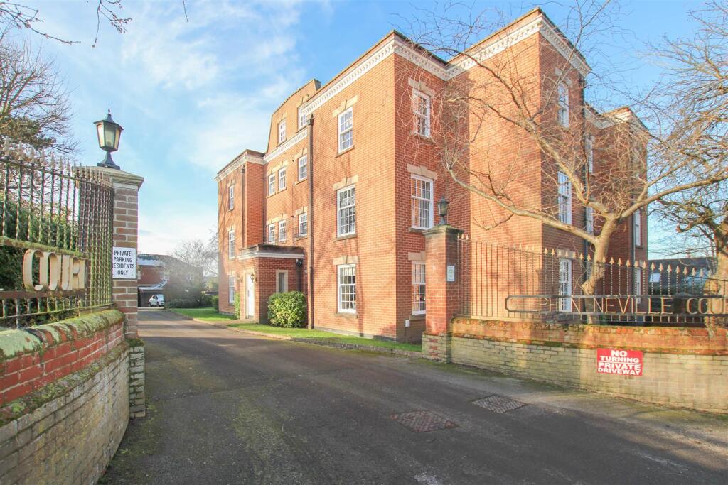 Additional property image - Stephen Neville Court, Saffron Walden