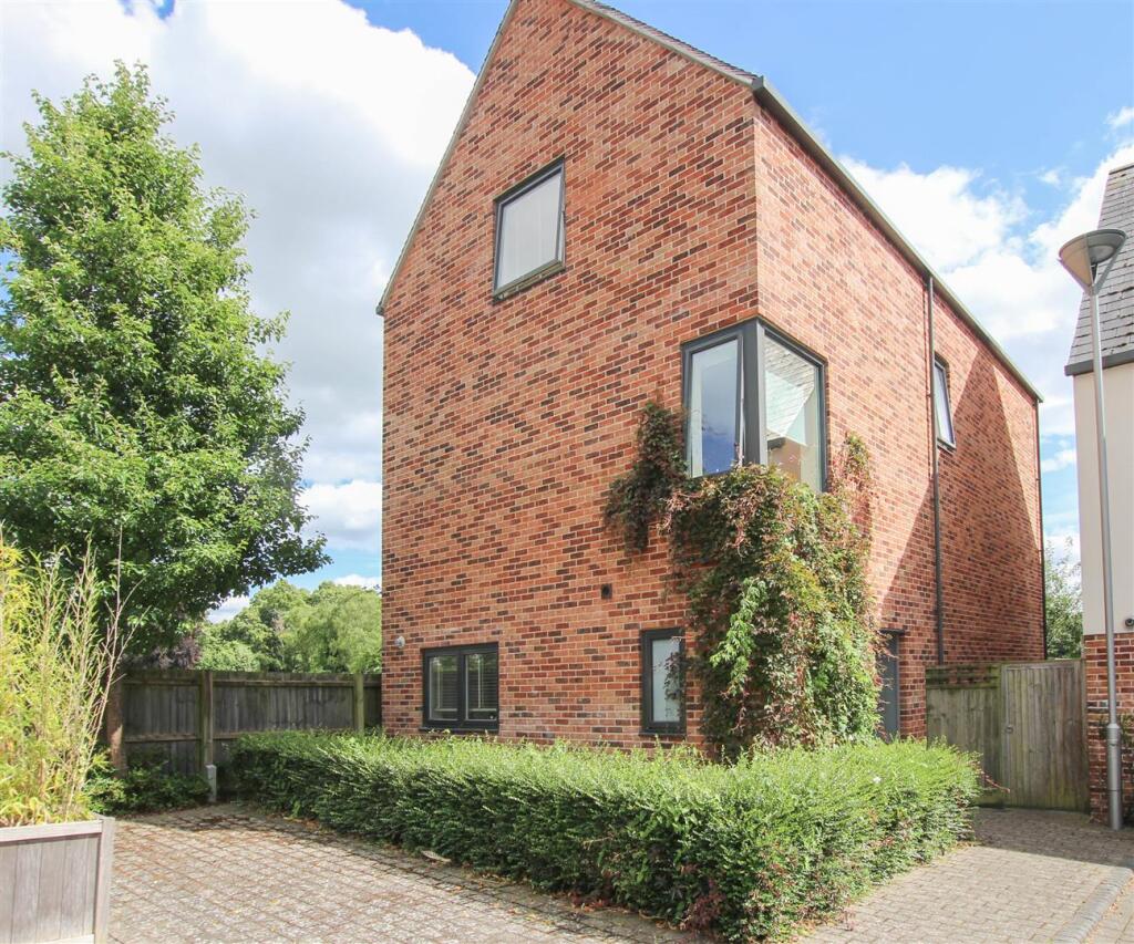 Main image of property: Pavilion Way, Saffron Walden