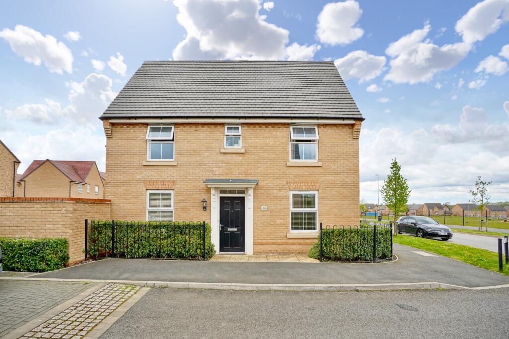 3 bedroom semidetached house for sale in Gumcester Way, Godmanchester