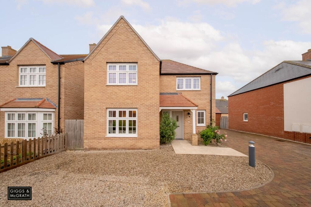 Main image of property: Tiptoff Close, Alconbury Weald, Huntingdon, Cambridgeshire, PE28 4FU