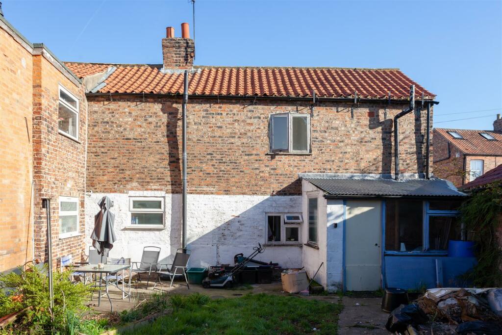 3 bedroom terraced house for sale in The Village, Strensall, York, YO32