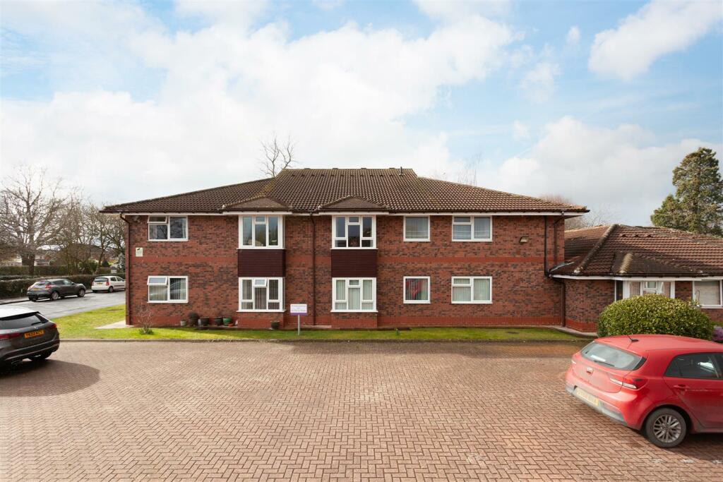 2 bedroom retirement property for sale in Greenshaw Drive, Wigginton