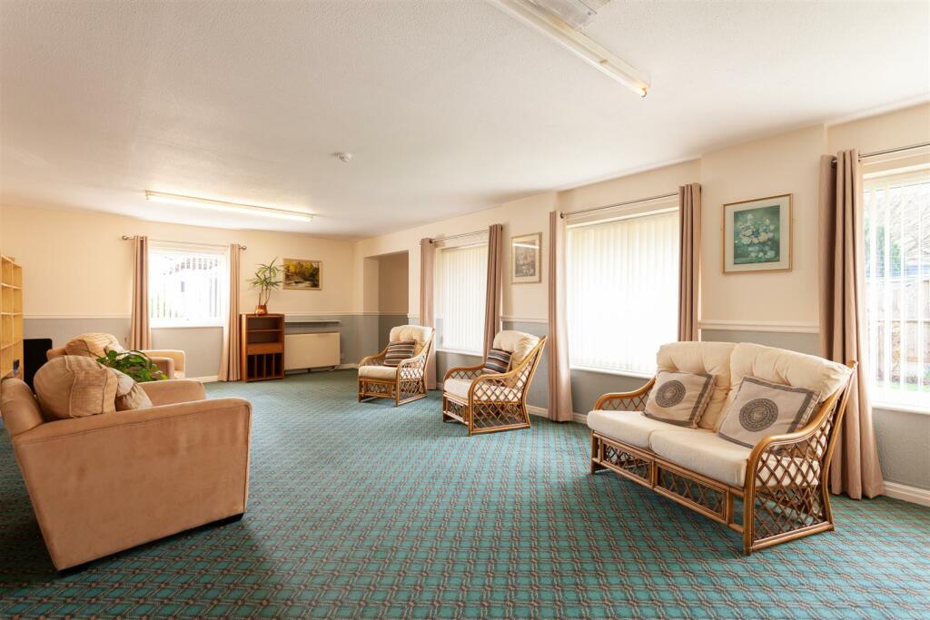 2 bedroom retirement property for sale in Greenshaw Drive, Wigginton