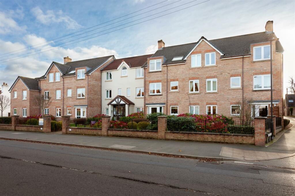 1 bedroom retirement property for sale in The Village, Wigginton, York