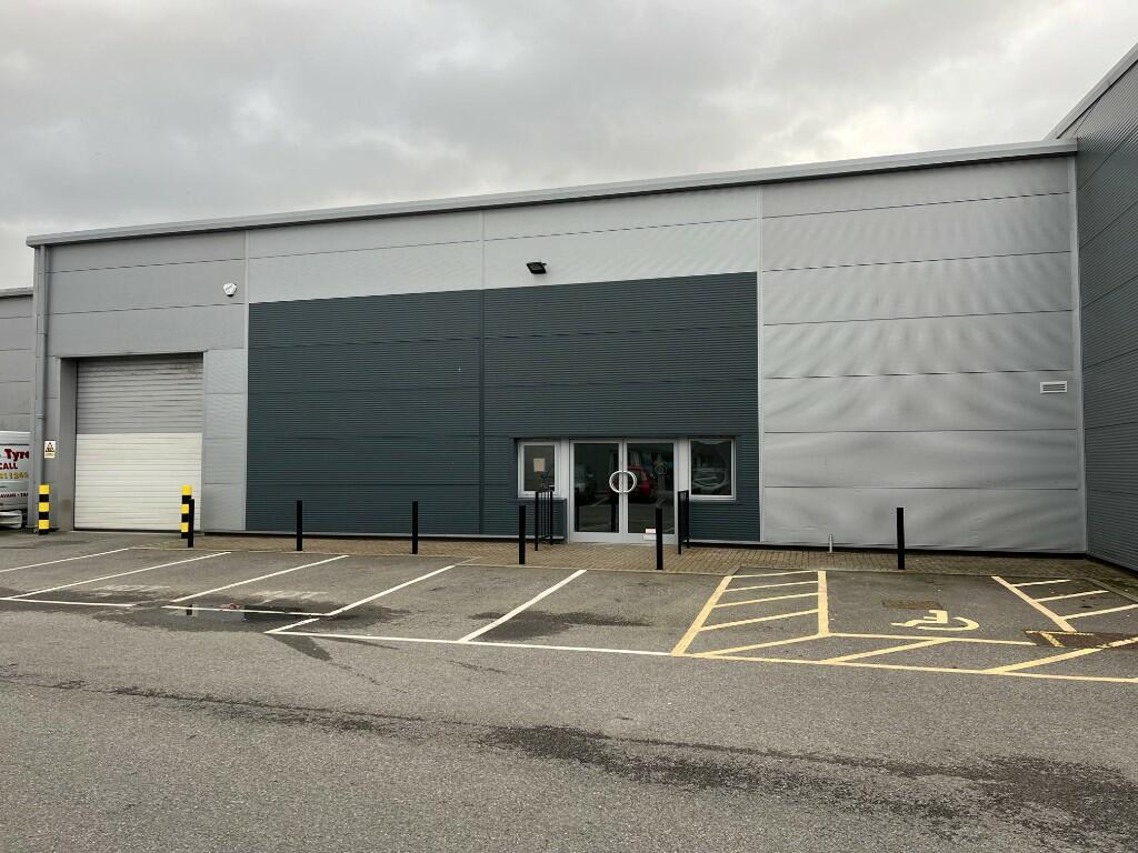 Light industrial facility to lease in Unit 5, Nuffield Trade Centre ...