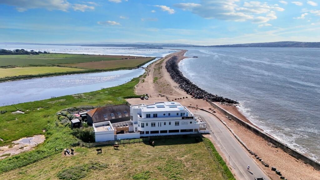 3 bedroom apartment for sale in Hurst Road, Milford on Sea, Lymington