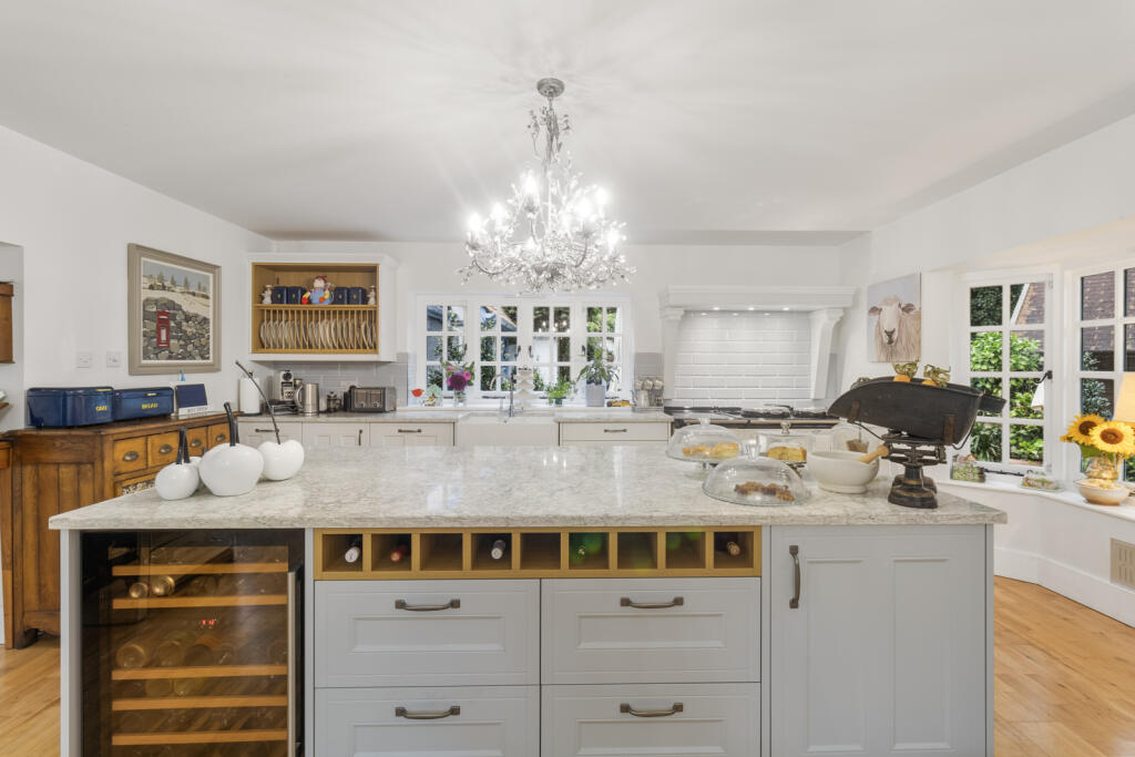 Additional property image - Tyrells Lane, Burley, Ringwood, Hampshire, BH24