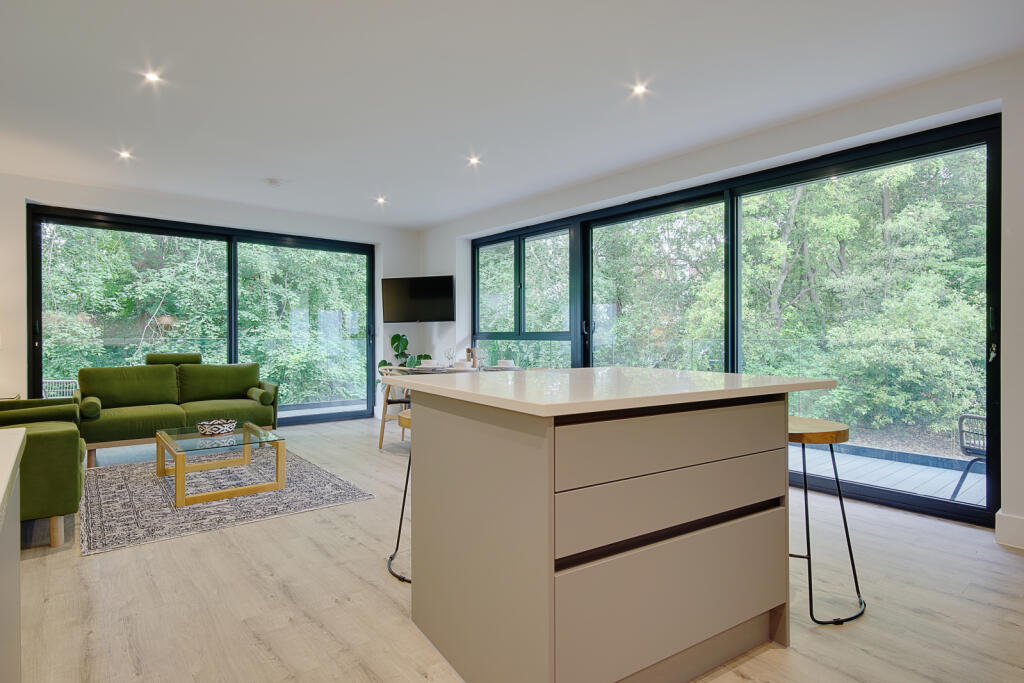 Additional property image - Martello Road South, Canford Cliffs, Poole, Dorset, BH13