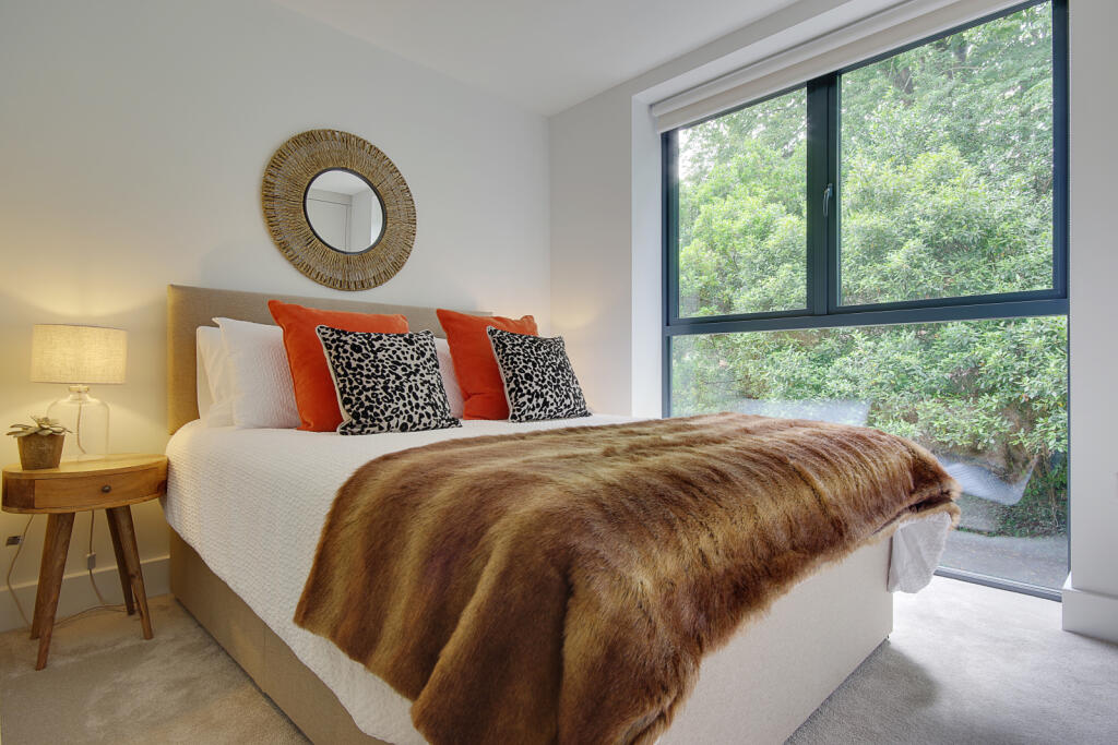 Additional property image - Martello Road South, Canford Cliffs, Poole, Dorset, BH13