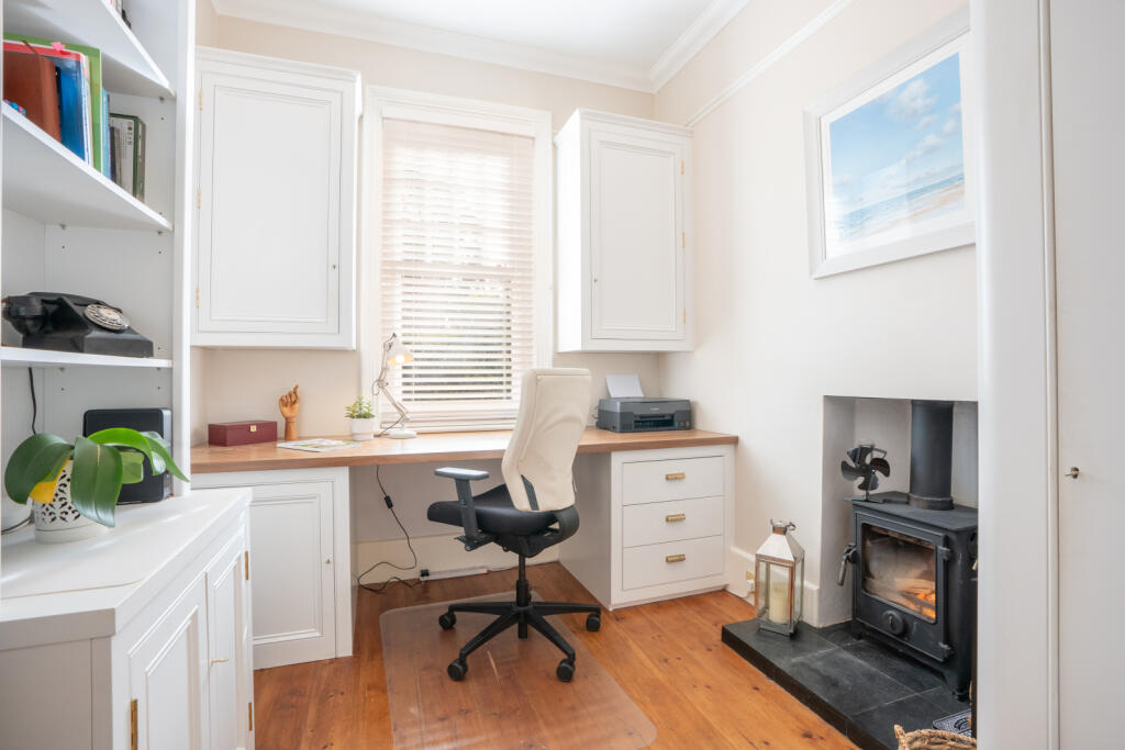 Additional property image - Upper Golf Links Road, Broadstone, Dorset, BH18