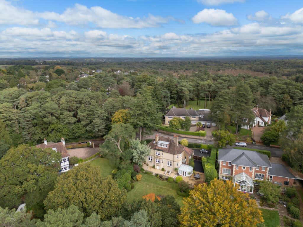 Additional property image - Upper Golf Links Road, Broadstone, Dorset, BH18