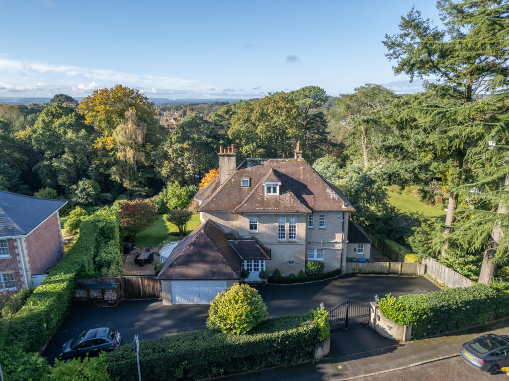 Additional property image - Upper Golf Links Road, Broadstone, Dorset, BH18