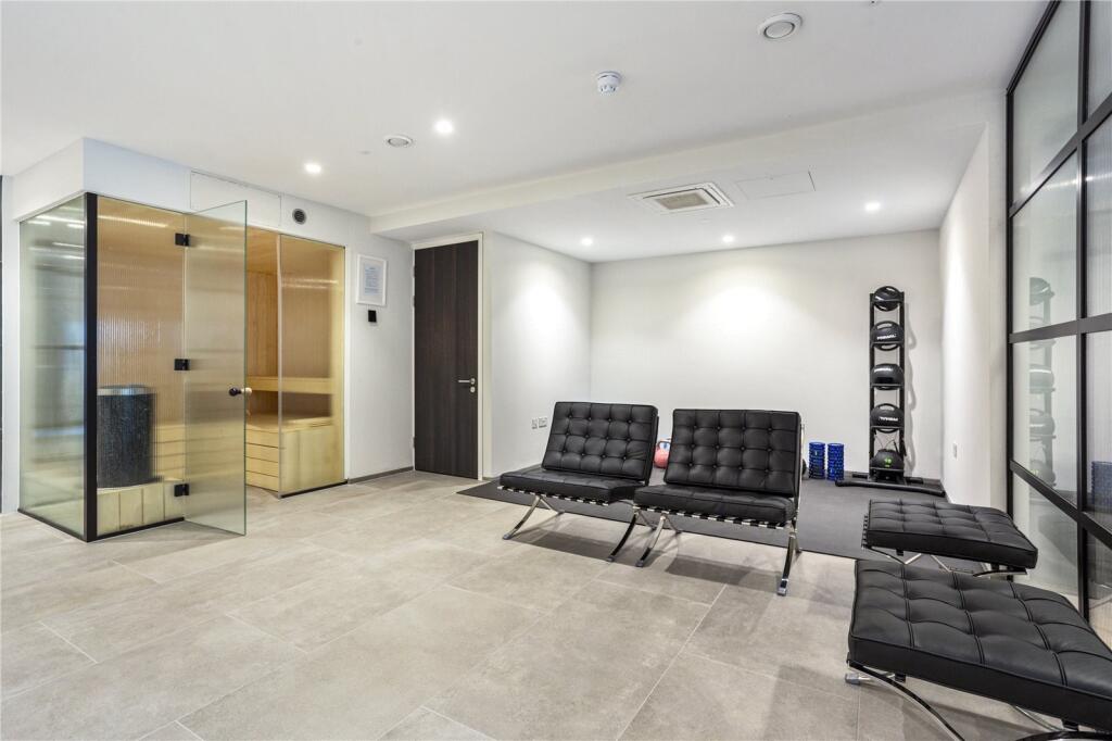 Additional property image - Dorset Lake Avenue, Lilliput, Poole, Dorset, BH14