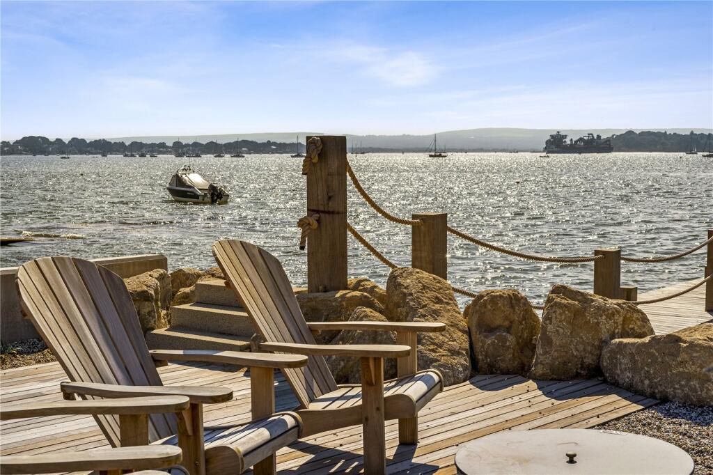 Additional property image - Dorset Lake Avenue, Lilliput, Poole, Dorset, BH14