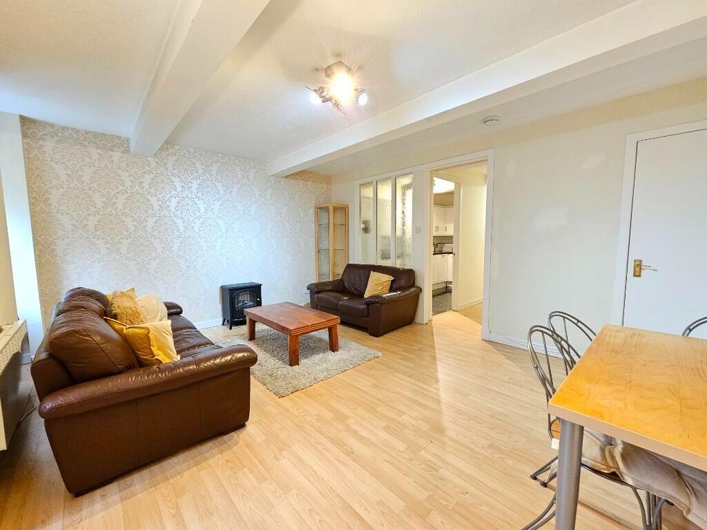 Main image of property: Dorset Square, Glasgow, G3 7LL