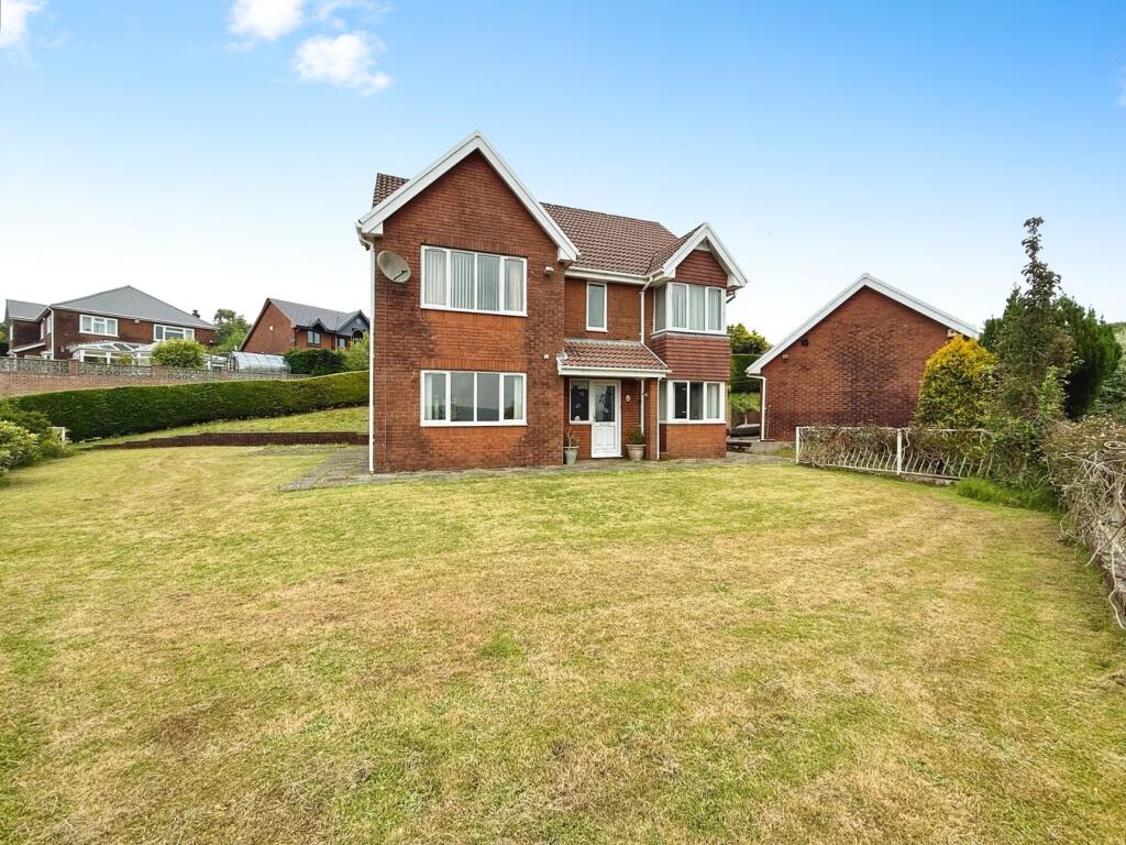 Main image of property: Blaen Cendl, Beaufort, Ebbw Vale, NP23