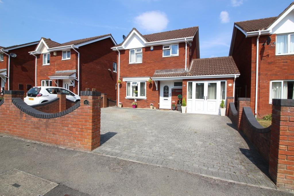 3 bedroom detached house for sale in Greystones Crescent, Mardy, Abergavenny, NP7