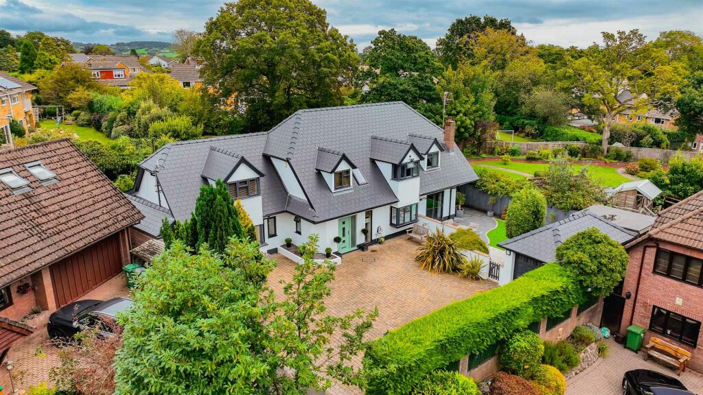 5 bedroom detached house for sale in The Oaks, Mill Road, Lisvane, Cardiff, CF14